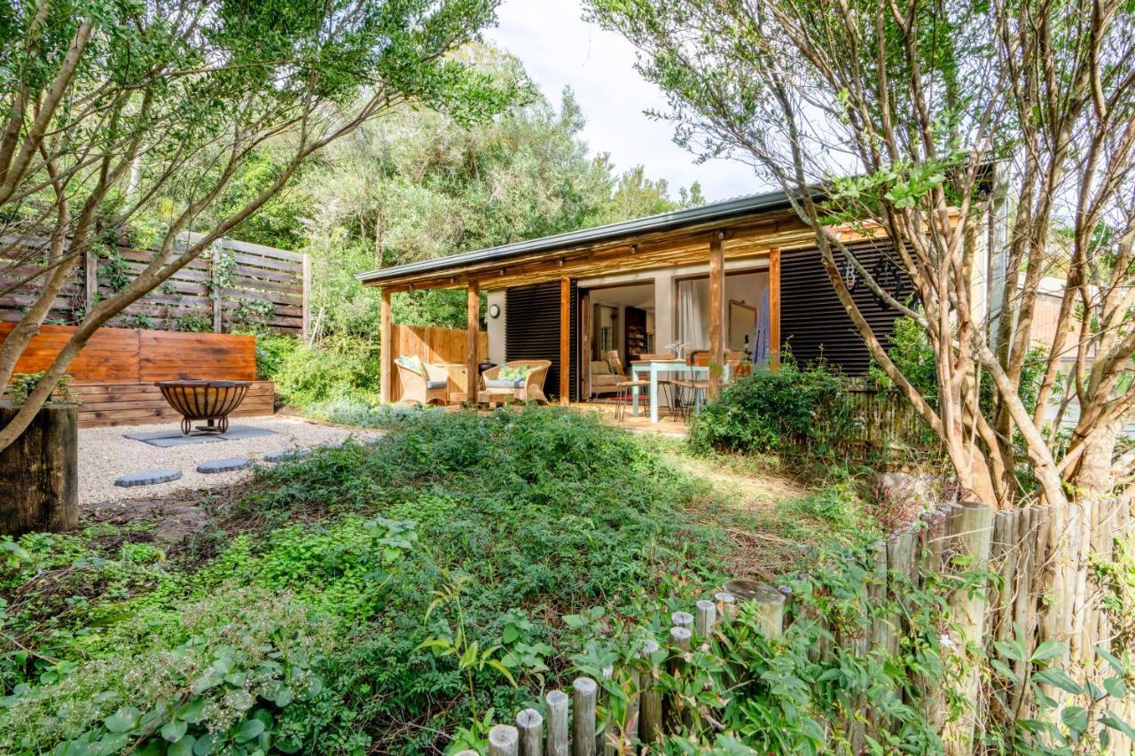 Apartamento Treebia Self-Catering - Loadshedding Free Plettenberg Bay Exterior foto