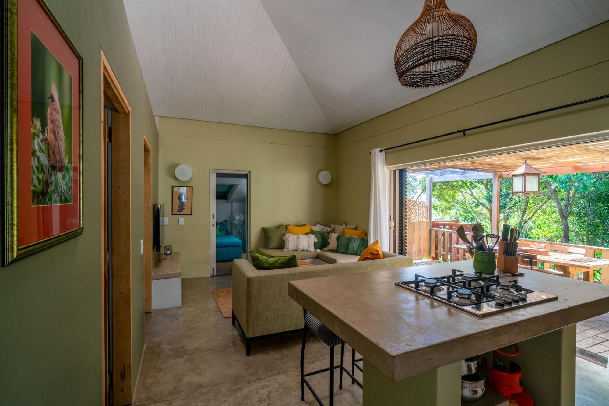 Apartamento Treebia Self-Catering - Loadshedding Free Plettenberg Bay Exterior foto
