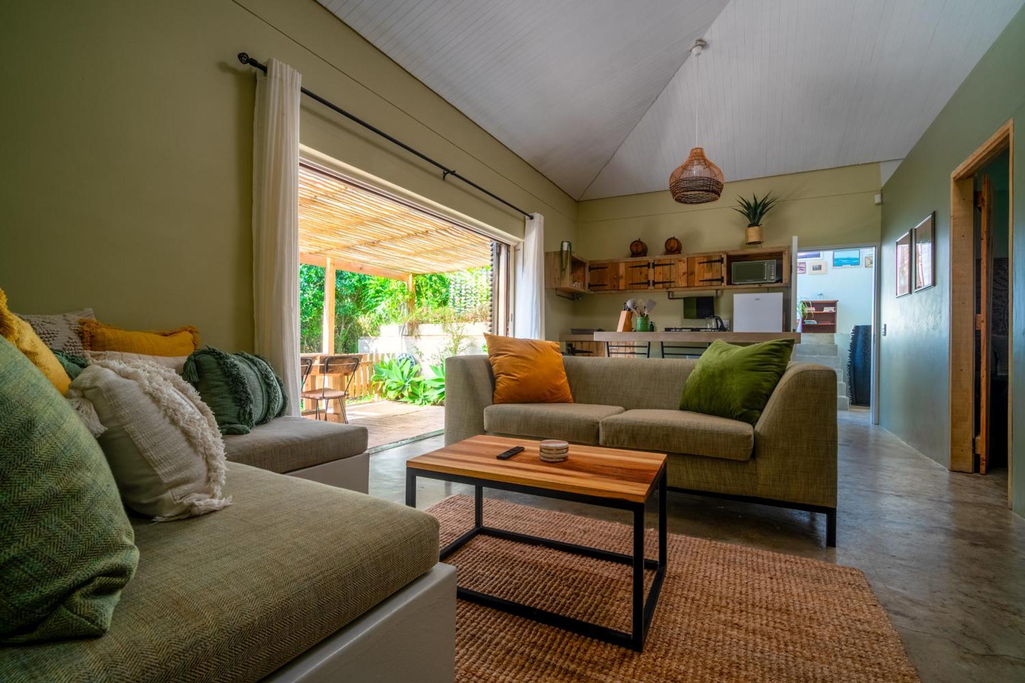 Apartamento Treebia Self-Catering - Loadshedding Free Plettenberg Bay Exterior foto